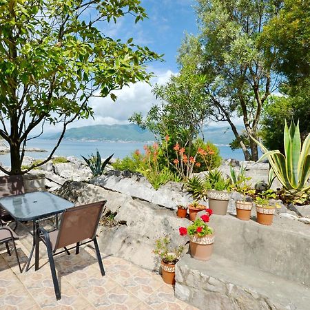 Holiday Home Brinic Tivat Kültér fotó